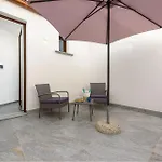 Ad Maiora 4*